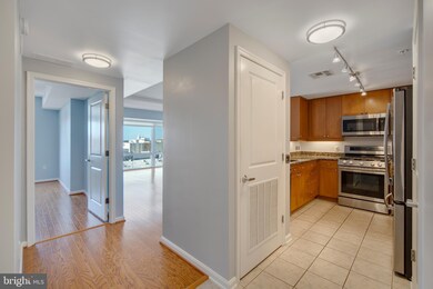 The Crescent unit 1308, Silver Spring, MD 20910 - photo 6