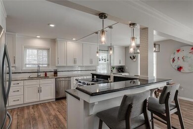 1301 NW Village Dr unit A, Blue Springs, MO 64015 - photo 3