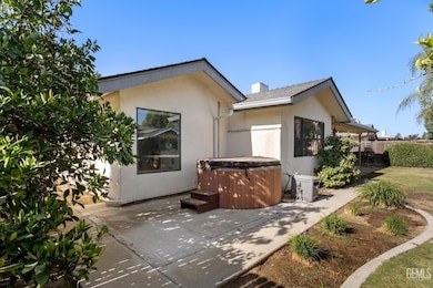 9800 Yarnell Ave, Bakersfield, CA 93312 - photo 7