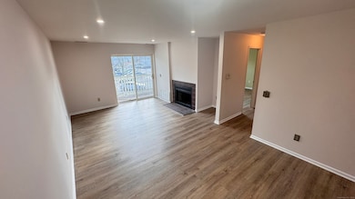 25 Janet Cir unit F, Bridgeport, CT 06606 - photo 3