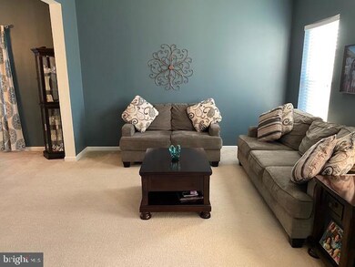 2129 Larkspur Ct, Pennsburg, PA 18073 - photo 4