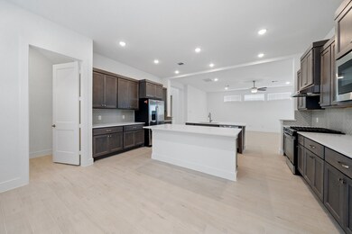 9729 Roaring River Falls Ln, Porter, TX 77365 - photo 4