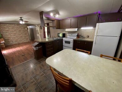 15 Acorn Ln, Boyertown, PA 19512 - photo 6