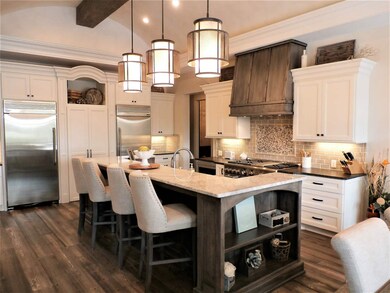 Eating bar, deep sink, and granite countertops