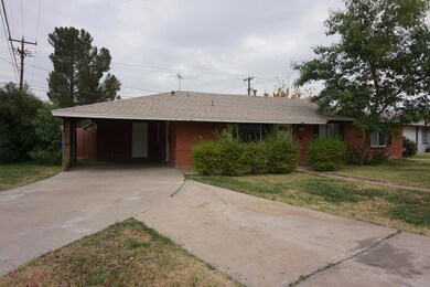3002 E Turney Ave Driveway