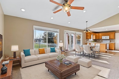 98 W 400 S, Smithfield, UT 84335 - photo 3