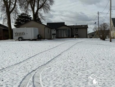 6586 Edgewater Dr, Erie, MI 48133 - photo 4