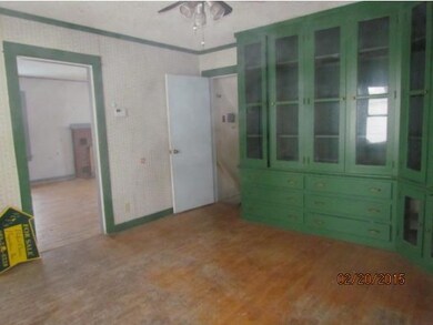 120 Maple Ave, Claremont, NH 03743 - photo 5