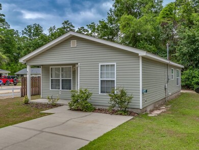 121 Navajo Trail, Crawfordville, FL 32327 - photo 2