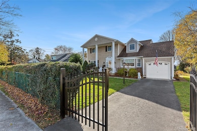 66 Colton Ave, Sayville, NY 11782 - photo 4