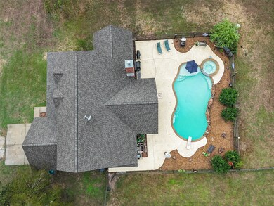 Gorgeous home and a beautiful pool.