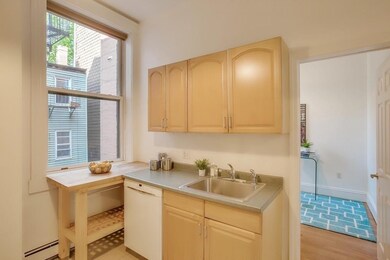 412 Sumner St unit A, Boston, MA 02128 - photo 4