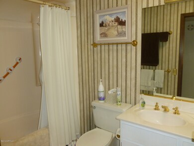 10879 W Emerald Dr, Sun City, AZ 85351 - photo 7