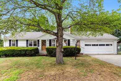 31 Day Cir, Woburn, MA 01801 - photo 2
