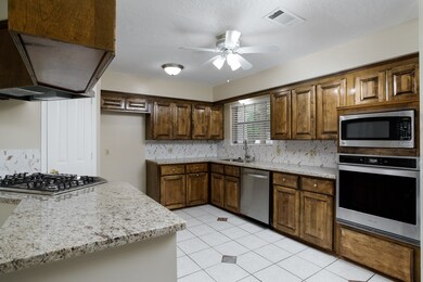 29407 Binefield St, Spring, TX 77386 - photo 7