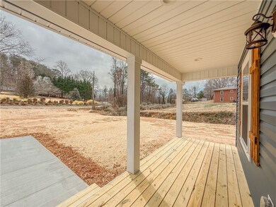 433 Forest Acres Cir, Walhalla, SC 29691 - photo 4