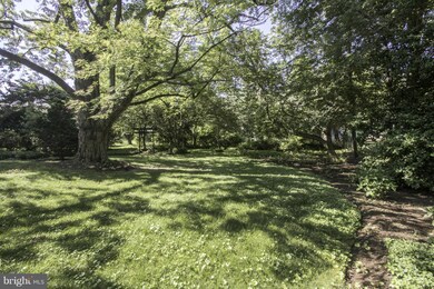 112 N Hammonds Ferry Rd, Linthicum Heights, MD 21090 - photo 2