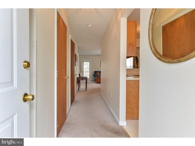 102 Gateway Dr unit 12, Newark, DE 19711 - photo 2