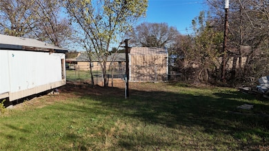 214 Pearson Ln, Azle, TX 76020 - photo 6