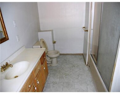 Master Bath/Spa.