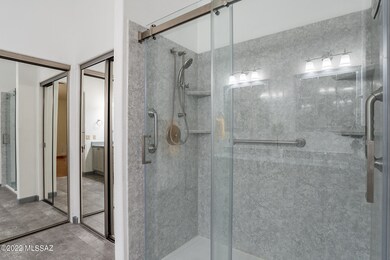 Master Bath w/Large Shower