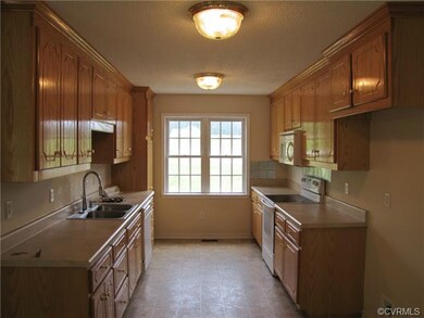 3450 Acorn Ln, Disputanta, VA 23842 - photo 6