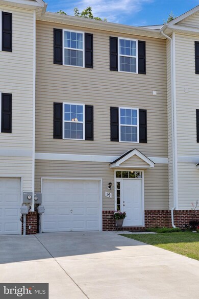 19 Swearingen Way, Shepherdstown, WV 25443 - photo 2