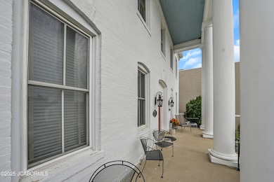 503 E High St, Jefferson City, MO 65101 - photo 3