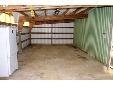 475 Thomas (+471) Rd, Sutherlin, OR 97479 - photo 7