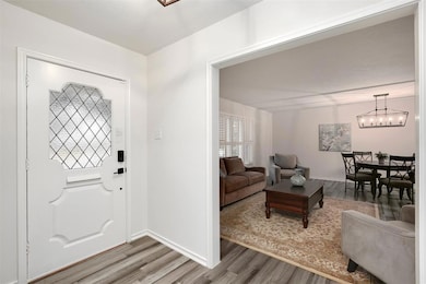 6759 E Mockingbird Ln, Dallas, TX 75214 - photo 4