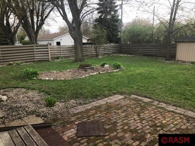 219 N Highland Ave, New Ulm, MN 56073 - photo 2