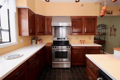 24 S Main St unit 1, Rutland, VT 05701 - photo 7