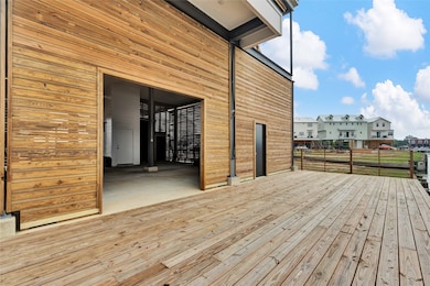 28 Cmdr Runco Ln, Taylor Lake Village, TX 77586 - photo 5