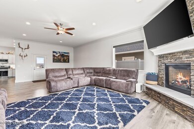 7303 Crestfields Rd044