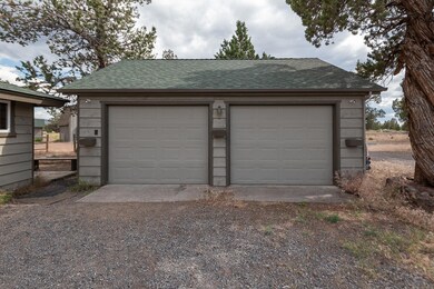 Garage, detached