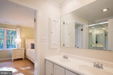 213 Great Falls St, Falls Church, VA 22046 - photo 6