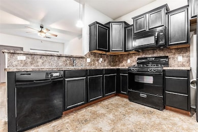 4501 Wagner Lake Dr, Yukon, OK 73099 - photo 7