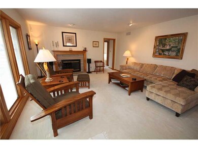 2524 Sycamore St, Columbus, IN 47201 - photo 4