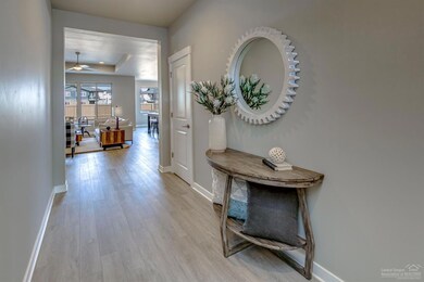 3665 SW Badger Ct, Redmond, OR 97756 - photo 6