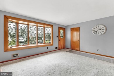 706 Edgewood Rd, Linthicum Heights, MD 21090 - photo 2