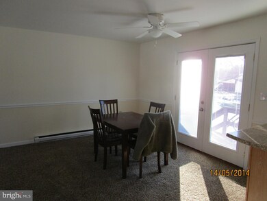 1085 Bramly Dr, Hagerstown, MD 21742 - photo 4