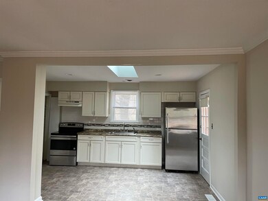 301 Georgetown Ln, Charlottesville, VA 22901 - photo 7