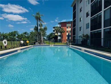 190 Pebble Beach Blvd unit 304, Naples, FL 34113 - photo 5
