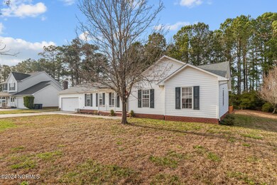 113 Bethesda St, Jacksonville, NC 28546 - photo 3