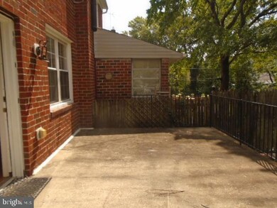 5922 Cedonia Ave, Baltimore, MD 21206 - photo 7