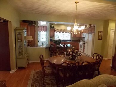 2 Dairy Farm Dr unit 2, West Warwick, RI 02893 - photo 6