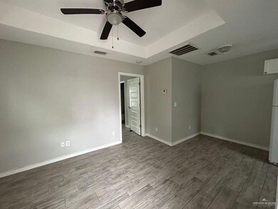 1405 Quitaca Dr unit B, Edinburg, TX 78541 - photo 5