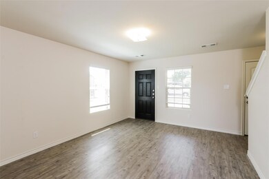 1507 Bobolink, Ennis, TX 75119 - photo 3