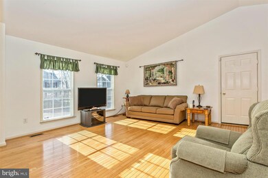 15122 Stone Ridge Rd, Greencastle, PA 17225 - photo 5