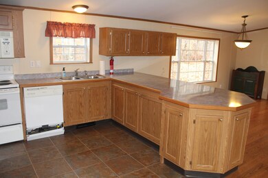 22 Dazzle Ln, Gardiner, ME 04345 - photo 3